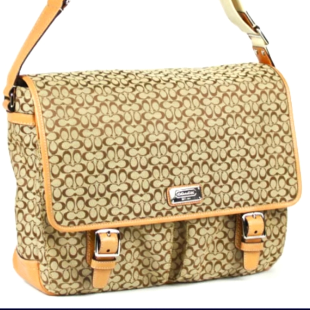 Coach Signature Jacquard Messenger, NWT